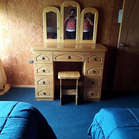 Hostal Y Cabanas Peumayen プエルト・グアダル エクステリア 写真